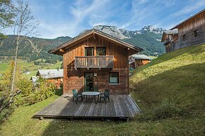 Alpendorf Dachstein West by ALPS RESORTS