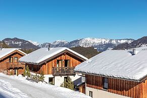 Alpendorf Dachstein West by ALPS RESORTS