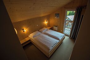 Alpendorf Dachstein West by ALPS RESORTS