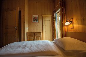Alpendorf Dachstein West by ALPS RESORTS