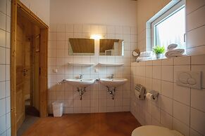 Alpendorf Dachstein West by ALPS RESORTS