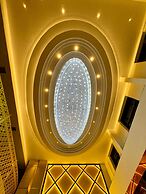 Le Royale Palace