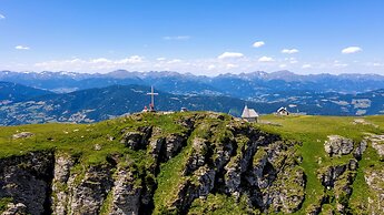 Kreischberg Pool Villas & Penthouses by ALPS RESORTS