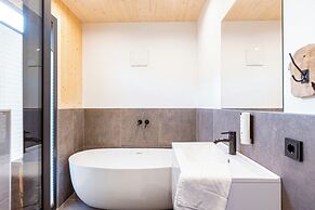 Kreischberg Pool Villas & Penthouses by ALPS RESORTS