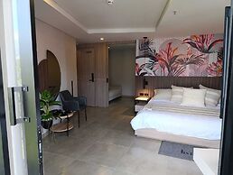 Hotel Living 35 Suites