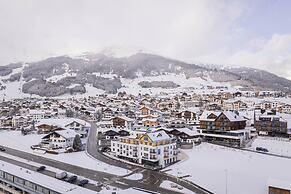 Fiss Suites by ALPS RESORTS