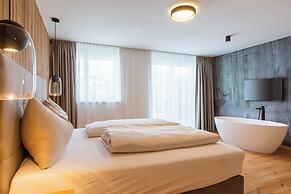 Fiss Suites by ALPS RESORTS