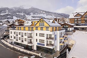 Fiss Suites by ALPS RESORTS
