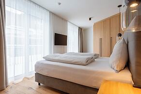 Fiss Suites by ALPS RESORTS