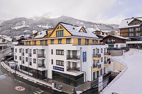 Fiss Suites by ALPS RESORTS