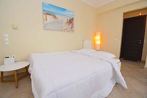 Ykies Apartment by Corfuescapes