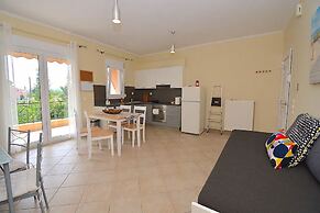 Ykies Apartment by Corfuescapes