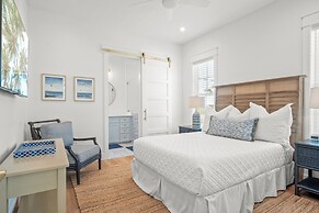 The Salty Seahorse 105 WI