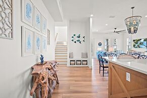 The Salty Seahorse 105 WI