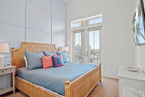 The Salty Seahorse 105 WI