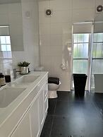 Toorak Executive & Corporate Residence