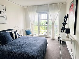 Toorak Executive & Corporate Residence