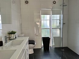 Toorak Executive & Corporate Residence