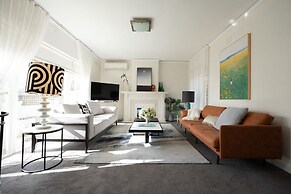 Toorak Executive & Corporate Residence