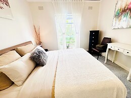 Toorak Executive & Corporate Residence