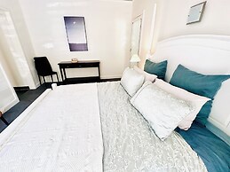 Toorak Executive & Corporate Residence