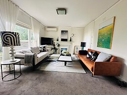 Toorak Executive & Corporate Residence