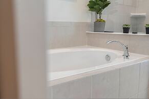 2024 Brand 10 Spacious Bedrooms At Windsor Island