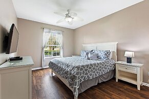 Condo in Gated Windsor Hills