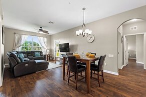 Condo in Gated Windsor Hills