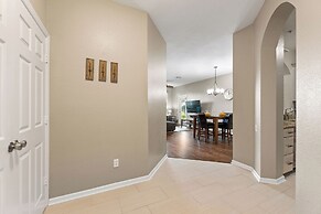 Condo in Gated Windsor Hills