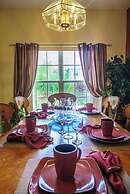 Crescent Lakes Villa