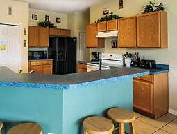 Crescent Lakes Villa