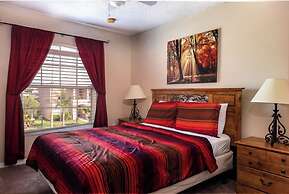 Crescent Lakes Villa