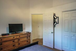 4 Bed, 3 Bath Villa in Gated Community