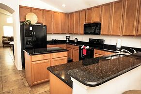 4 Bed, 3 Bath Villa in Gated Community