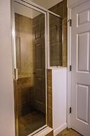 4 Bed, 3 Bath Villa in Gated Community