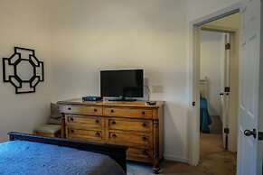 4 Bed, 3 Bath Villa in Gated Community