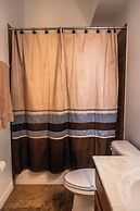 4 Bed, 3 Bath Villa in Gated Community