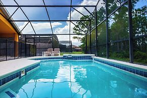 4 Bed, 3 Bath Villa in Gated Community