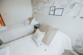 Aunaisin - Nona Kate