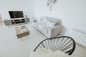 Aunaisin - Nona Kate