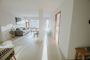 Aunaisin - Nona Kate