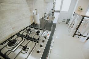 Aunaisin - Nona Kate