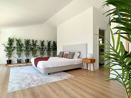 Casas Capela by O'Porto Seven