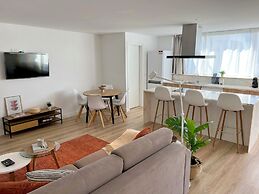 Casas Capela by O'Porto Seven