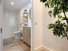 Casas Capela by O'Porto Seven