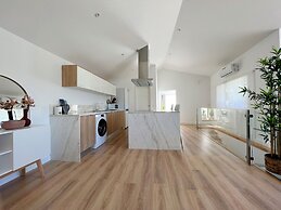 Casas Capela by O'Porto Seven