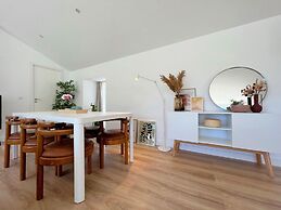 Casas Capela by O'Porto Seven
