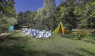 Blue Moon Residency Hotel & Restaurant