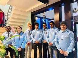 Blue Moon Residency Hotel & Restaurant